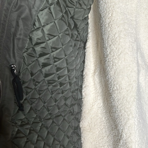 NWT Levi's Women's Performance Mid-length Parka Jacket Army Green Size 2X - Picture 11 of 16